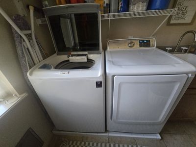 Samsung washer & dryer set