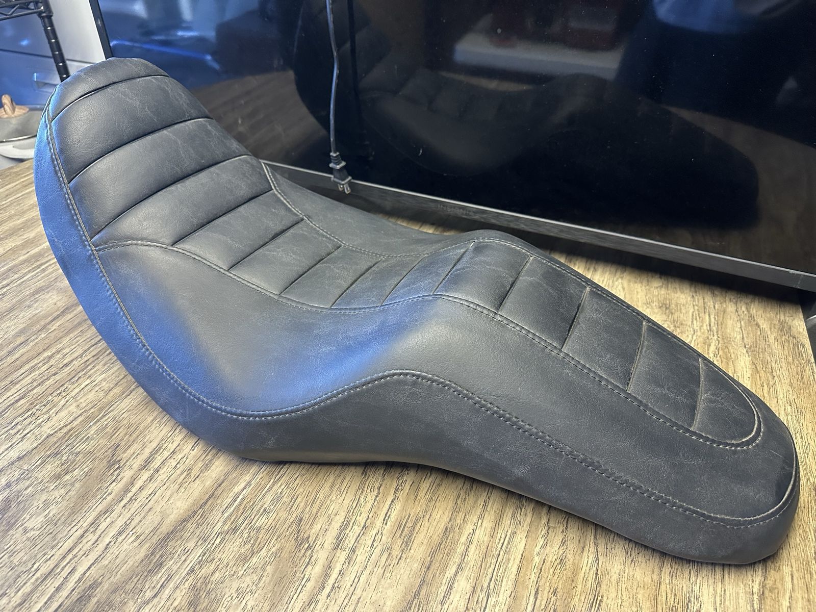 Harley Davidson Motorcycle Seat OEM RDW-92/61-0067