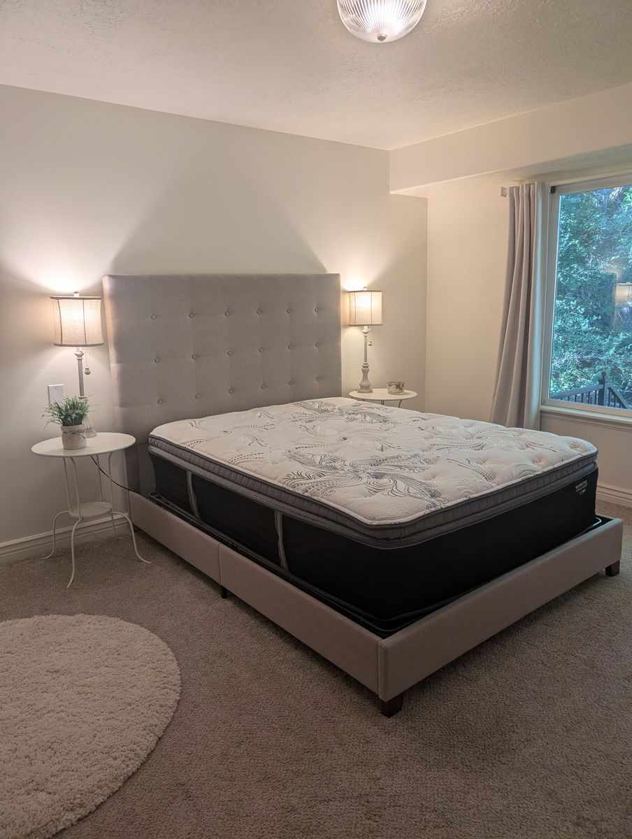 Ashley Furniture Dolante Queen Upholstered Tufted Bed w/ Required Box Spring - Like New