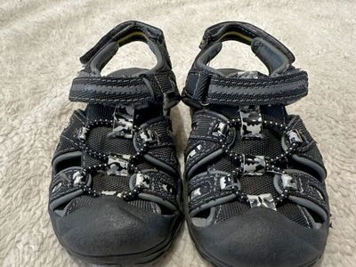 Buster Brown Toddler 6 Like New Hiking Sandals