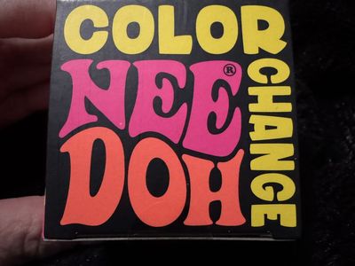 brand new never opened pink color change nee doh