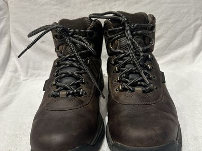 Timberland men’s 11W brown, leather and textile waterproof hiking boots