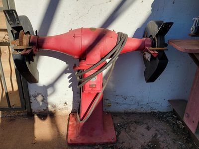14" Dual Pedestal Grinder