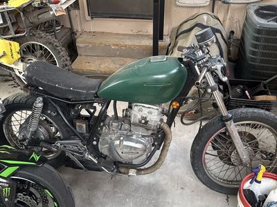 Kawasaki KZ400 Cafe Racer Project - Green - 4-Stroke Engine - Road Bike Parts/Used