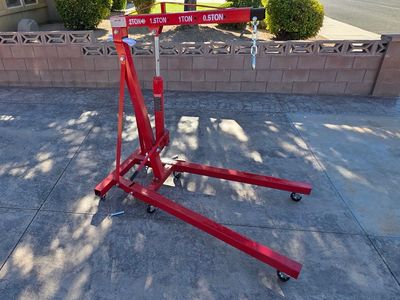 Foldable Engine Hoist / Shop Crane