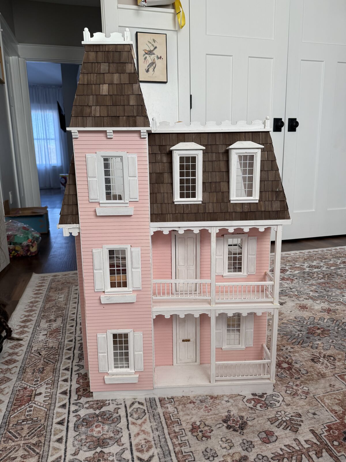 Wooden dollhouse for maileg mice.