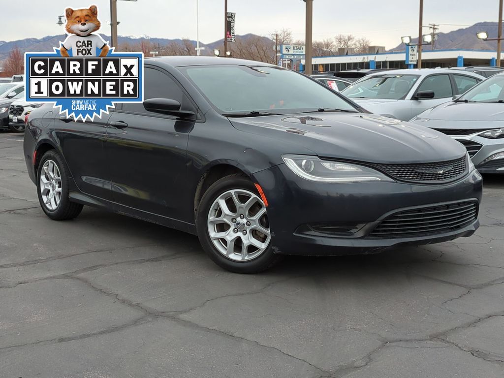 2017 Chrysler 200 Touring