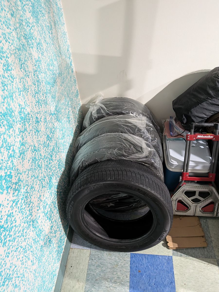4 Michelin Snow Tires 225/60R18 100H M+S
