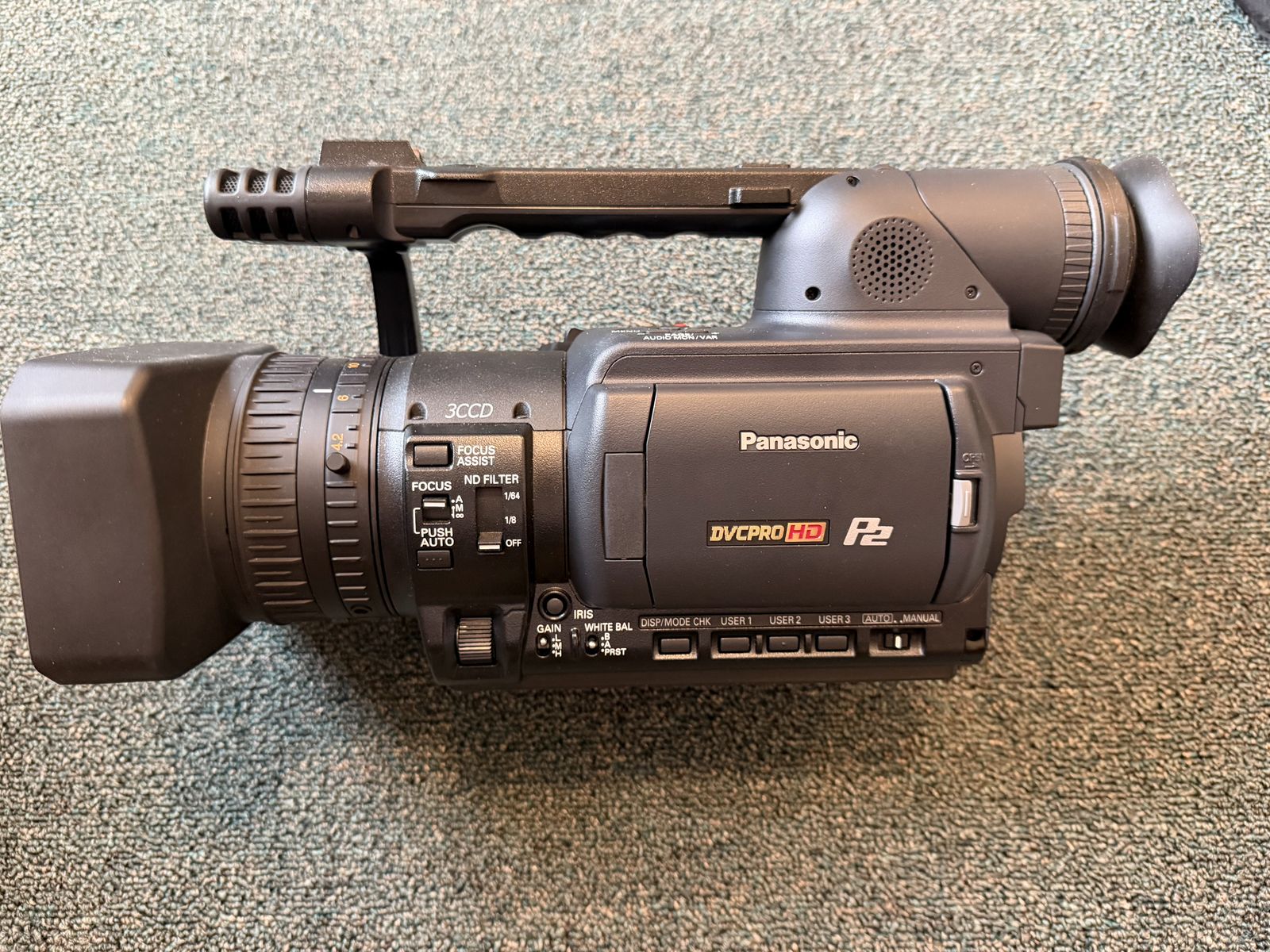 Panasonic DVCPRO HD P2 21 hours with 32gb card and tripod including case bags too