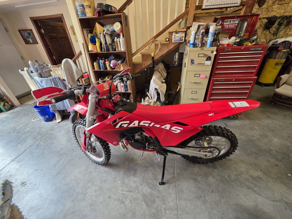 2024 gasgas mc250