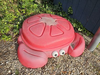 Covered Crab sandbox