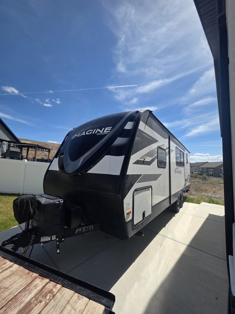 2023 Grand Design Imagine 2400BH