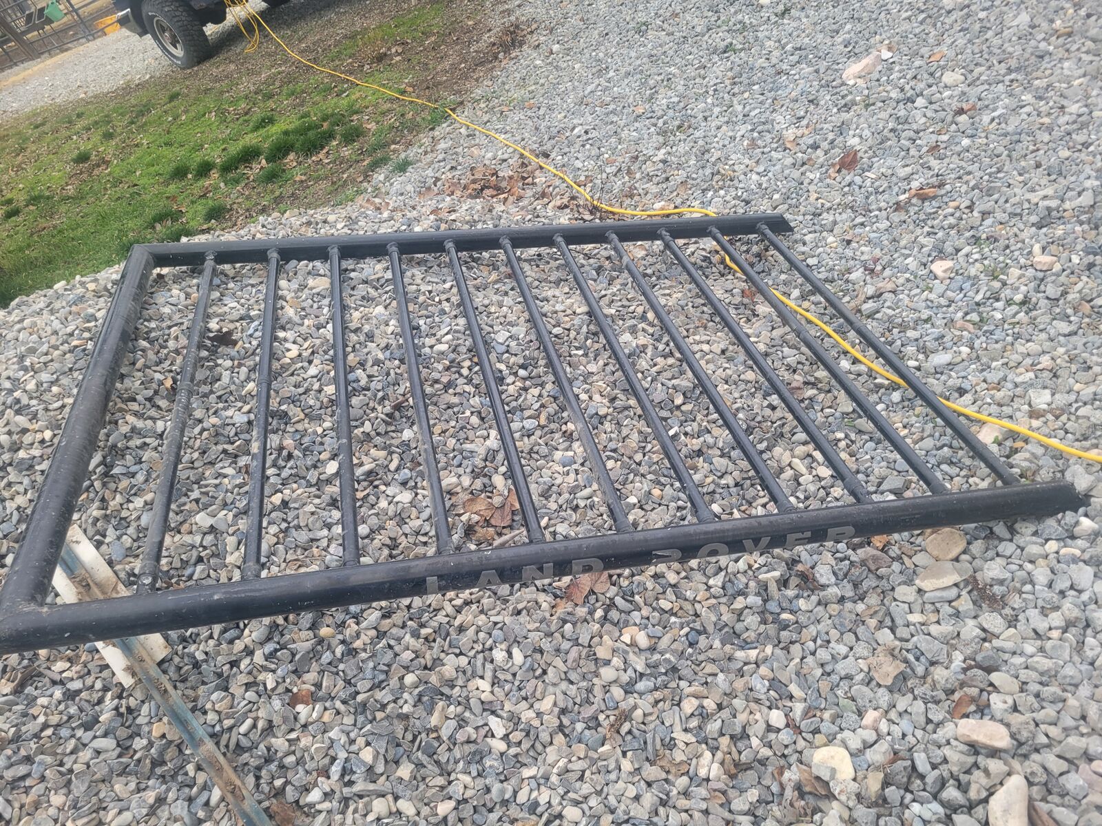 Roof rack for land rover