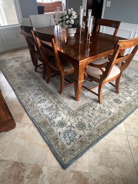 Pottery Barn Torino Boarder Rug 8' X10'