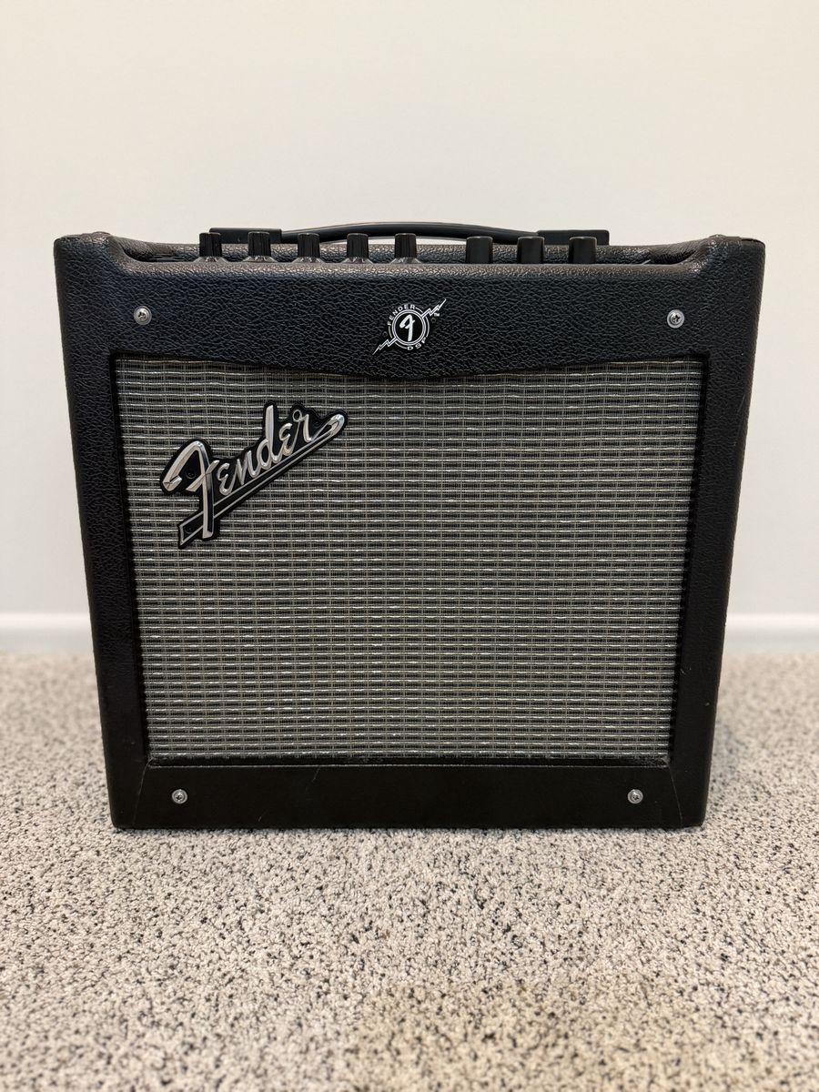 Fender Mustang 1 Guitar Amp