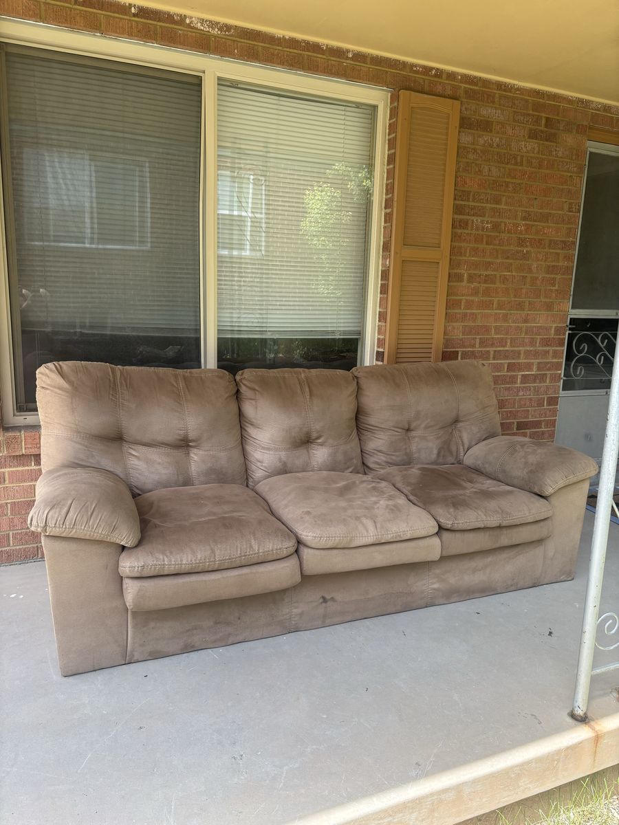 Free Couch!