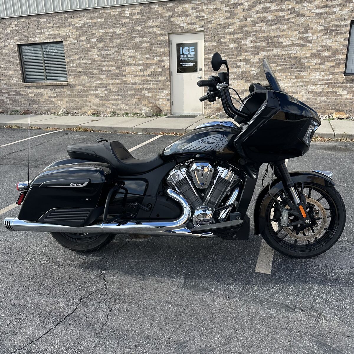 2022 Indian Challenger - Touring Cruiser