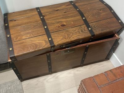 Lane Cedar Chest