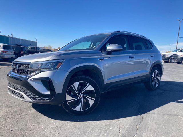 2024 Volkswagen Taos SE 4Motion