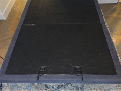 Coastline 200 Queen Size Adjustable Bed with Remote Control.