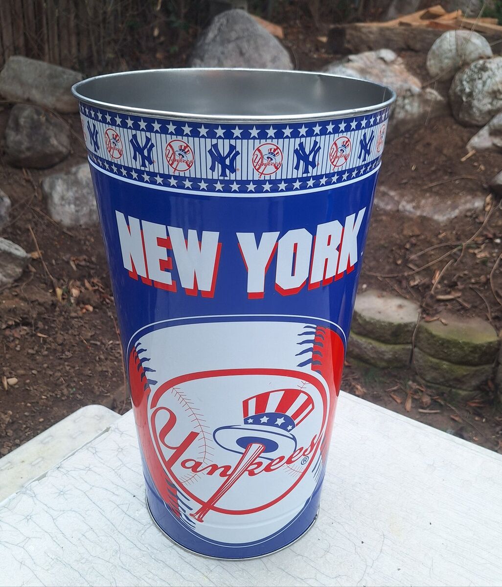 Awesome 19" Retro 2004 Yankees metal wastebasket