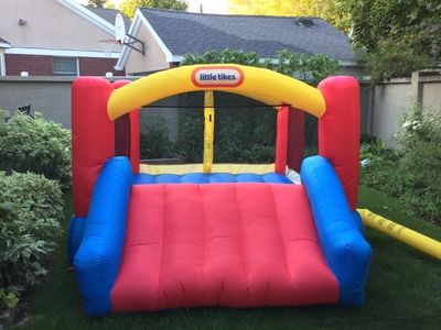 Little tikes Bounce House