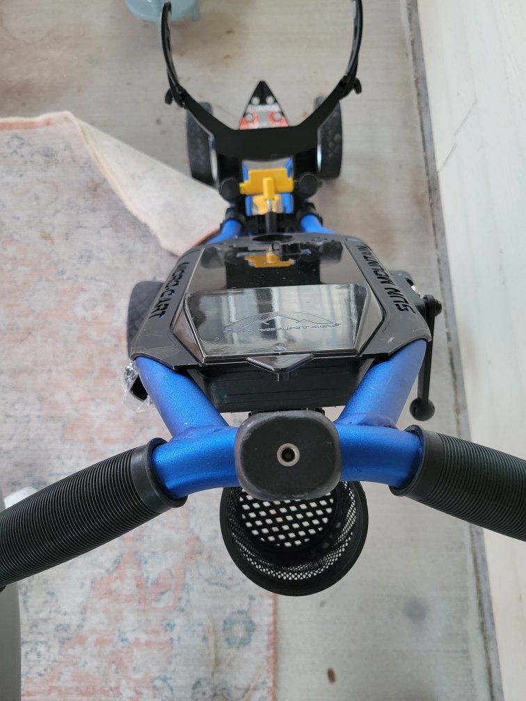 Main image 6