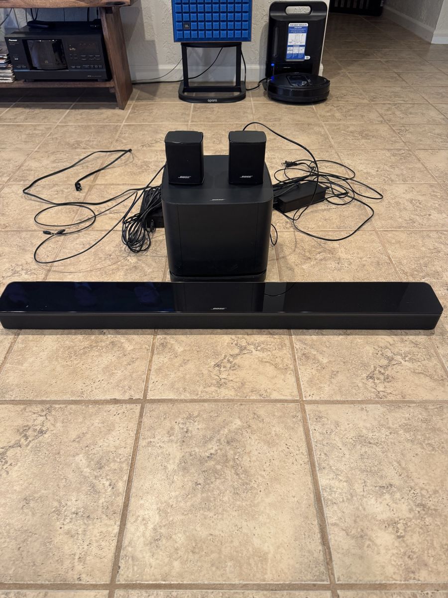 Bose Soundbar 700 with Bass Module 500 and Surround Speakers 700 - Full 5.1 System