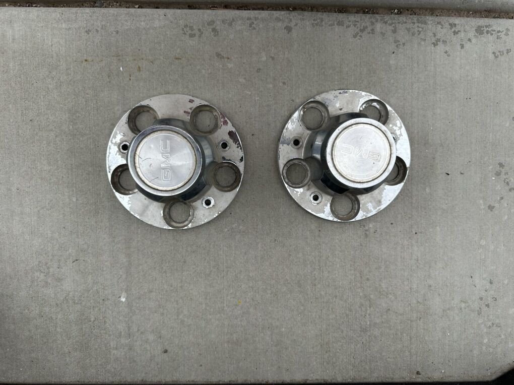 GM 5 Lug Center Caps