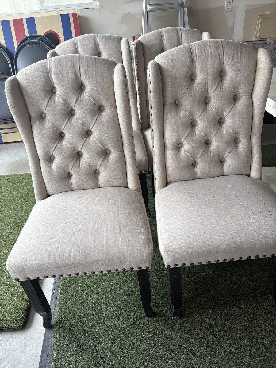 Set of 4 Tufted Upholstered Dining Chairs & Bench - Cream/Beige Fabric, Nailhead Trim, Wood Legs