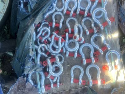 Heavy-Duty Bow Shackles - Set of 20+ Metal with Red Pins