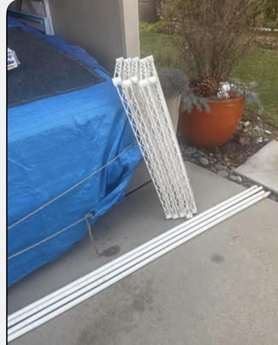 Bakers Rack 5 Shelf Excellent Condition