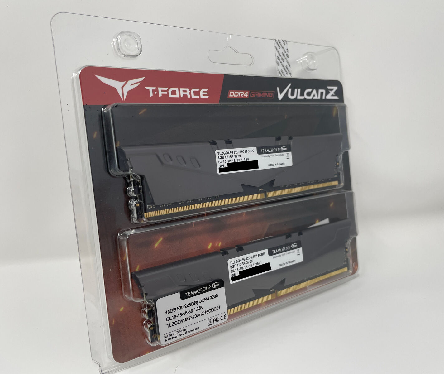 [NEW] Team Group T-FORCE Vulcan Z 16GB (2x8GB) DDR4 3200MHz CL16 Black RGB RAM