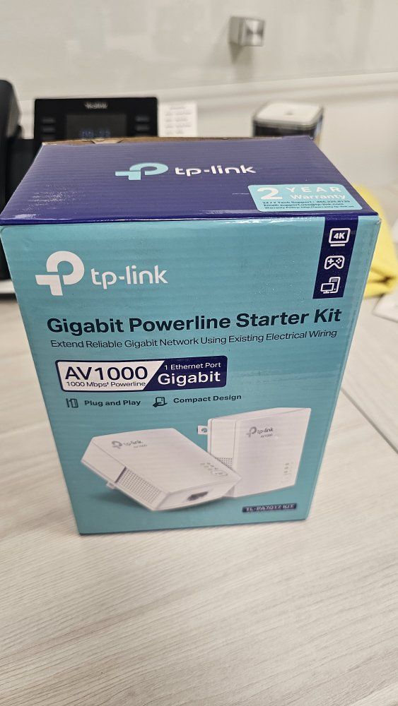 TP-Link AV1000 Gigabit Powerline Starter Kit (TL-PA7017 KIT)