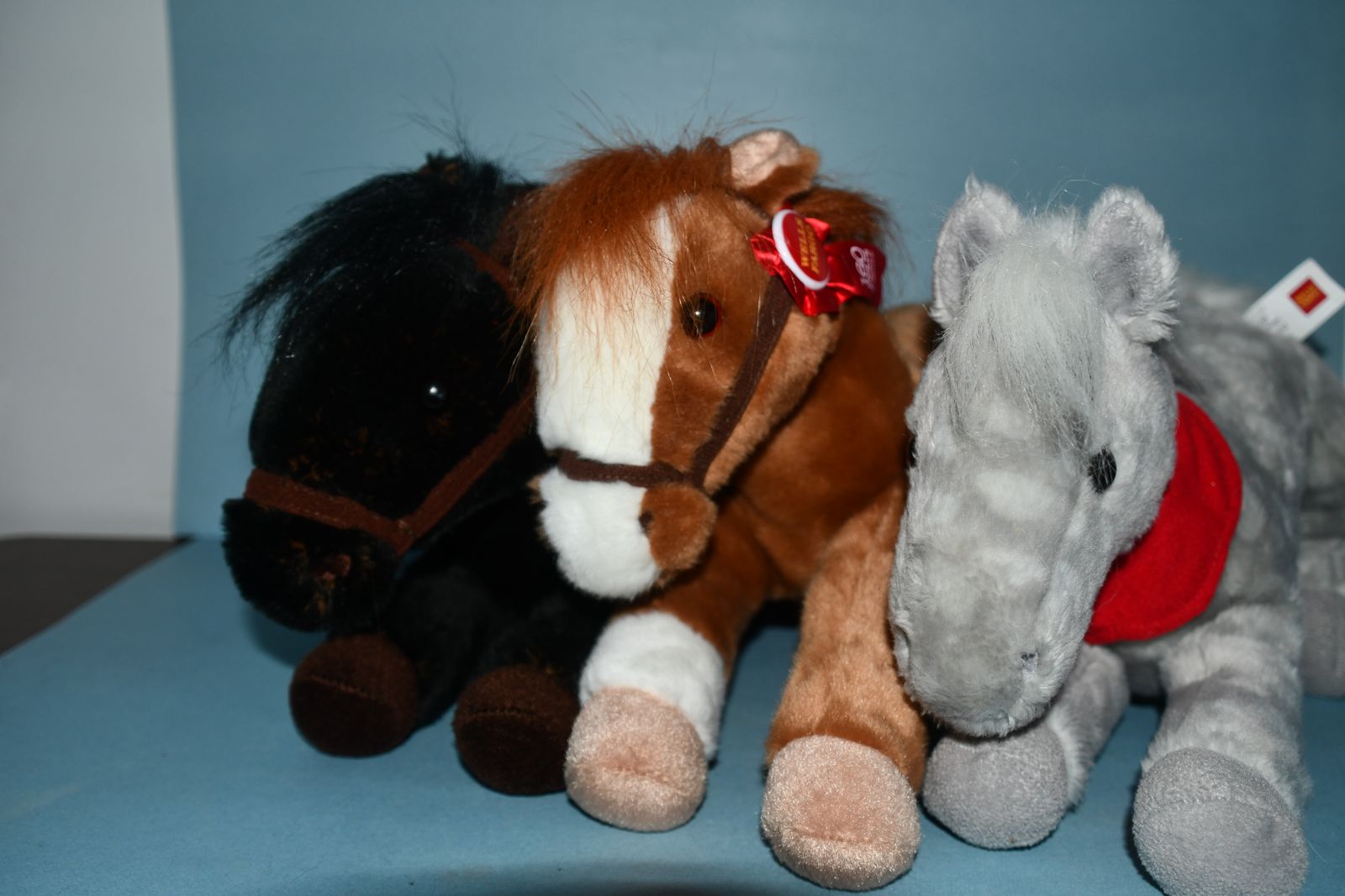3 VINTAGE WELLS FARGO PLUSH HORSES ~ SHAMROCK, MACK & MIKE ~ CUTE, SOFT & CLEAN!
