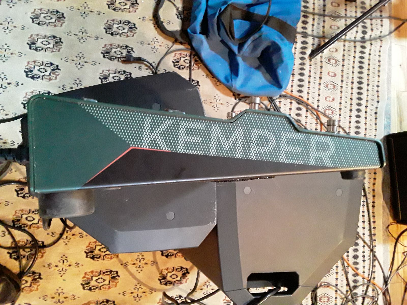 Main image 6