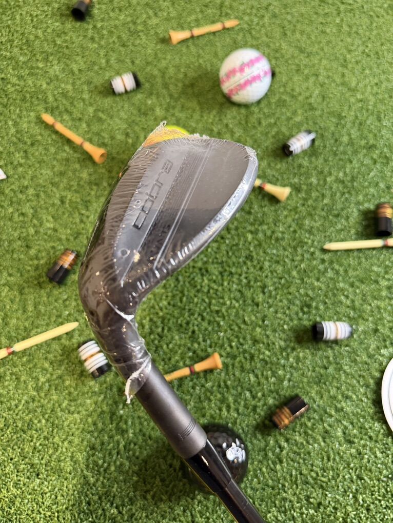 NEW Left Hand Cobra King Black 52*V Wedge