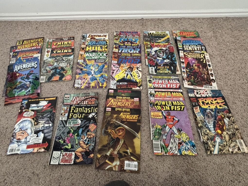 Lot of 34 Marvel Comics – Mixed Superhero Issues