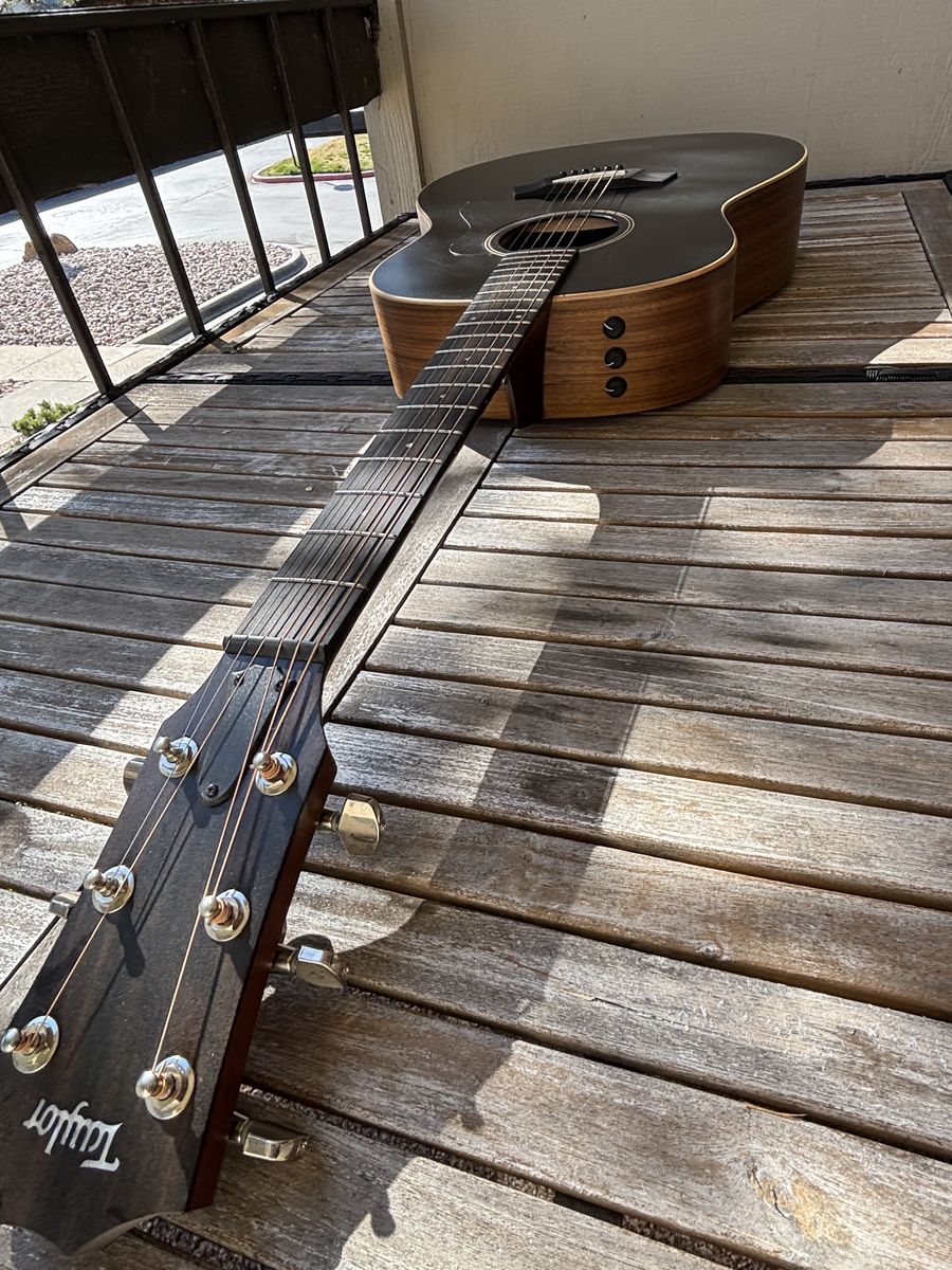 Taylor AD17e American Dream - Blacktop W FREE Case