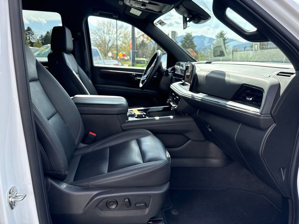 Main image 15
