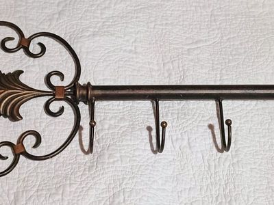 Metal Skeleton Key Wall Hook Rack