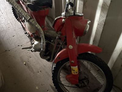 Honda TrIl 90 Bikes And Parts