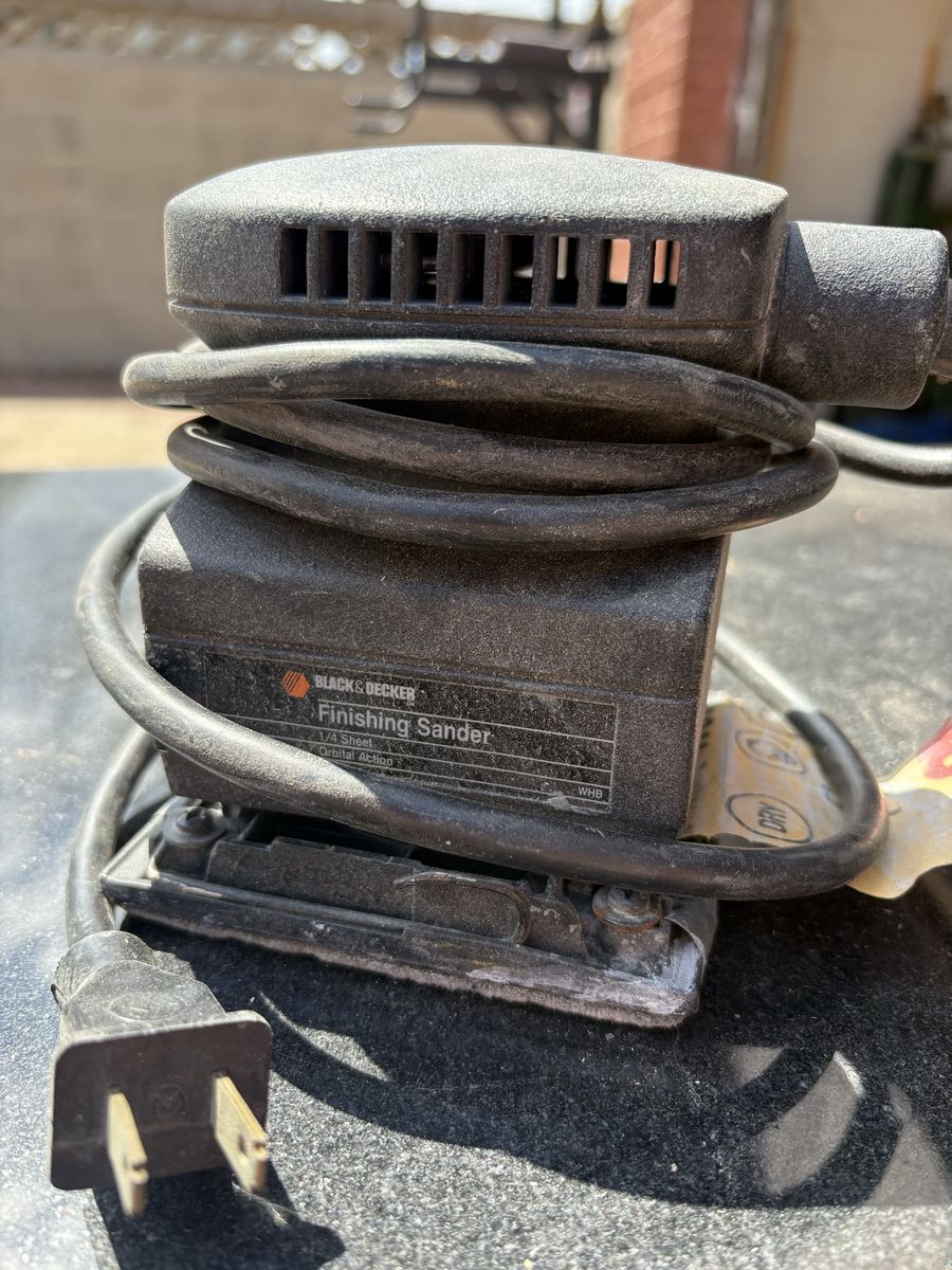 Black & Decker Finishing Sander 7443