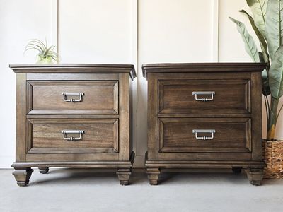 *FREE DELIVERY* Beautiful Modern Nightstands!