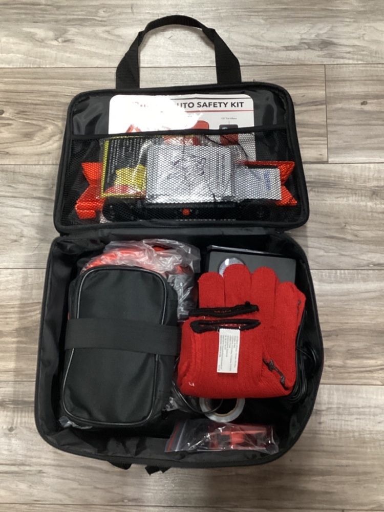 AUTO READY ROADSIDE KIT
