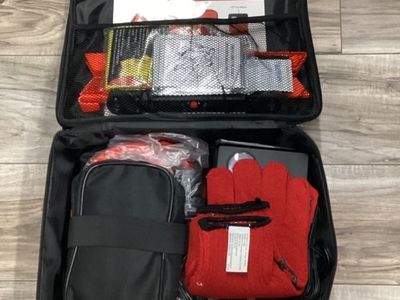 AUTO READY ROADSIDE KIT