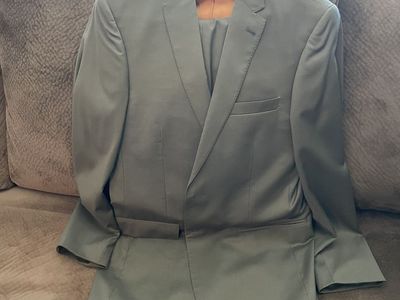 Men's Suit
