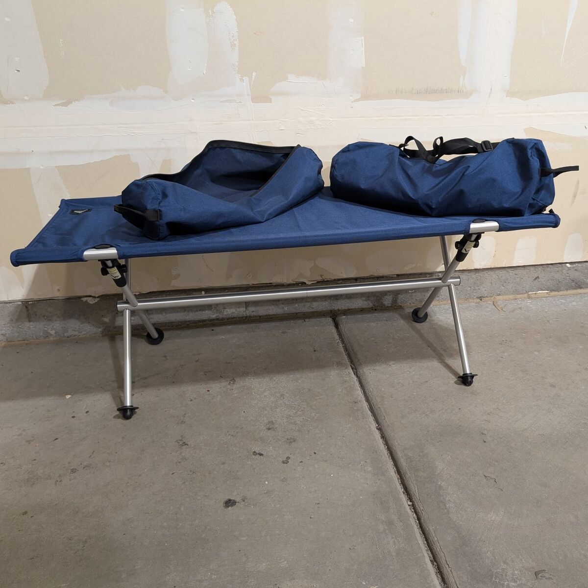 Lightweight Cascade Mountain Tech Folding Benches