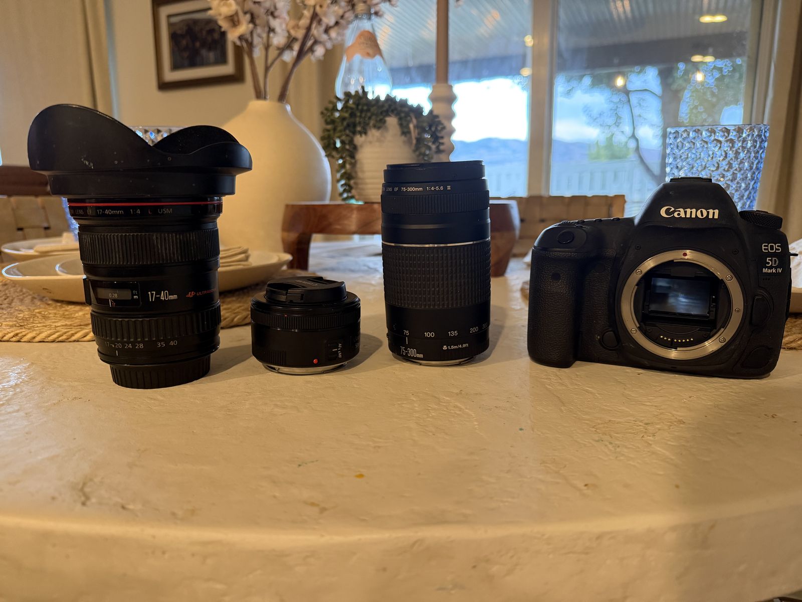 Main image 3