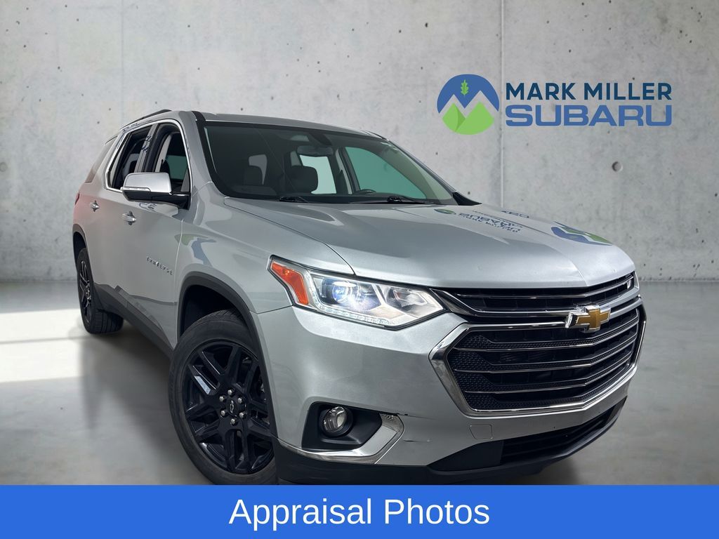 2021 Chevrolet Traverse LT Cloth